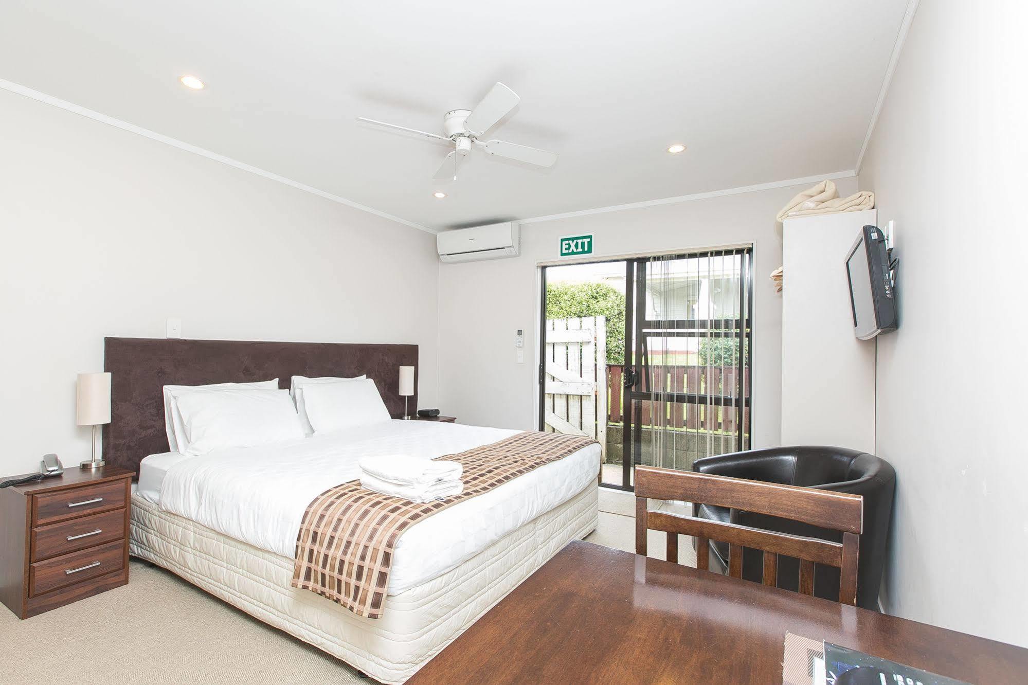 Parkview Motor Inn Pukekohe Zewnętrze zdjęcie
